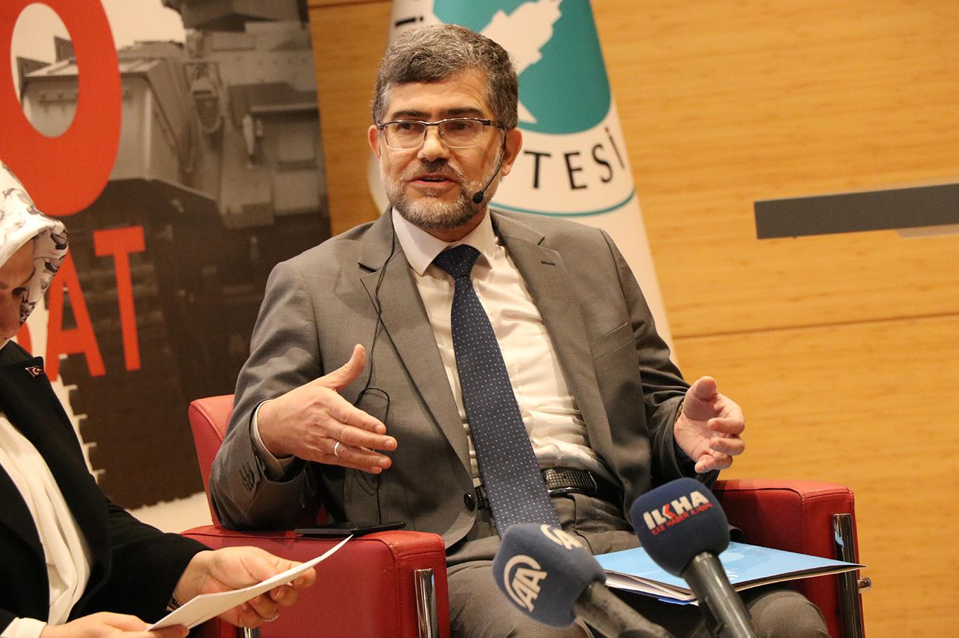 İstanbul’da "İnsan Hakları Bağlamında 28 Şubat" paneli düzenlendi İstanbul’da "İnsan Hakları Bağlamında 28 Şubat" paneli düzenlendi